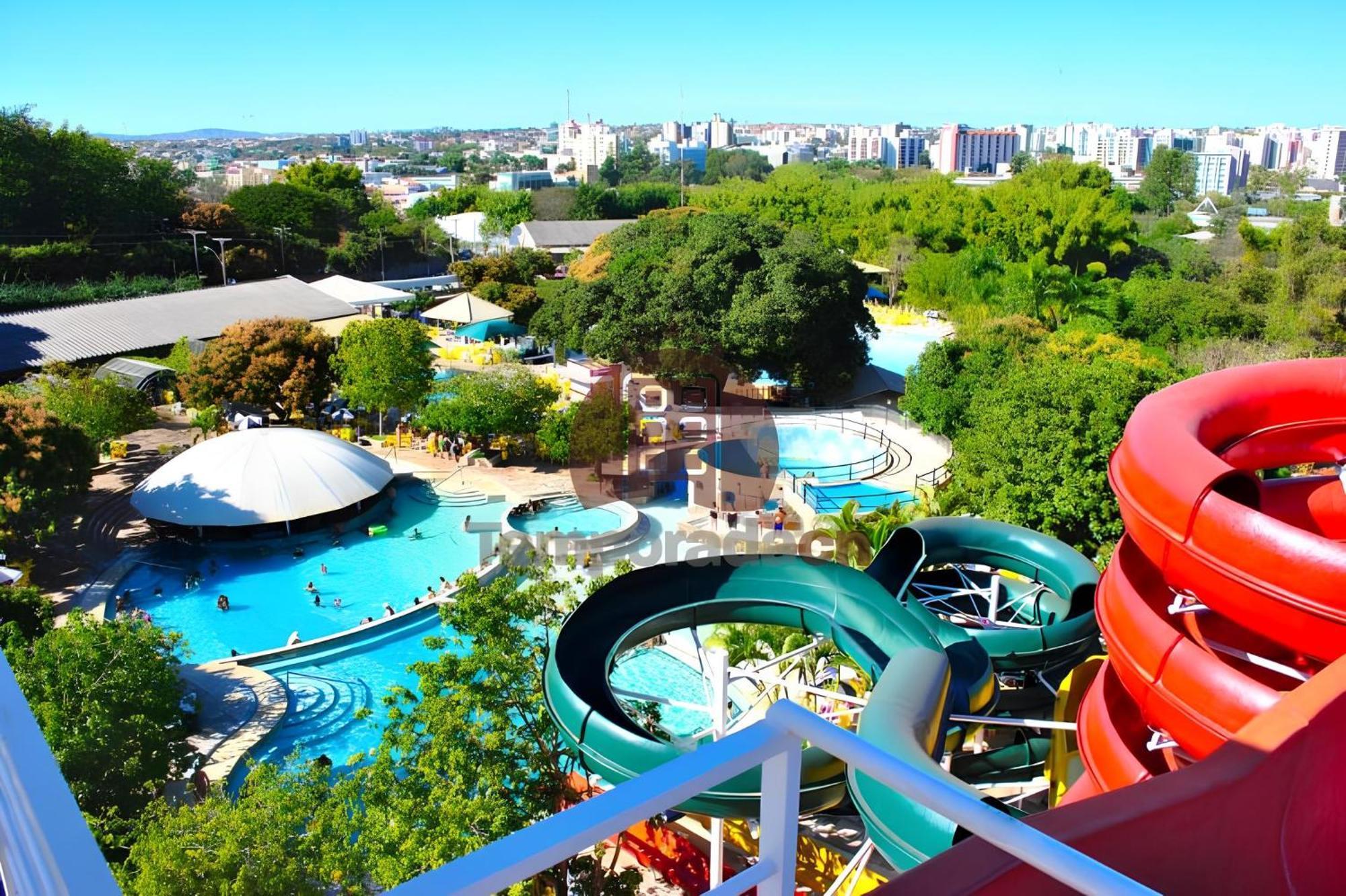 קאלדס נובאס Spazzio Diroma Parks מראה חיצוני תמונה